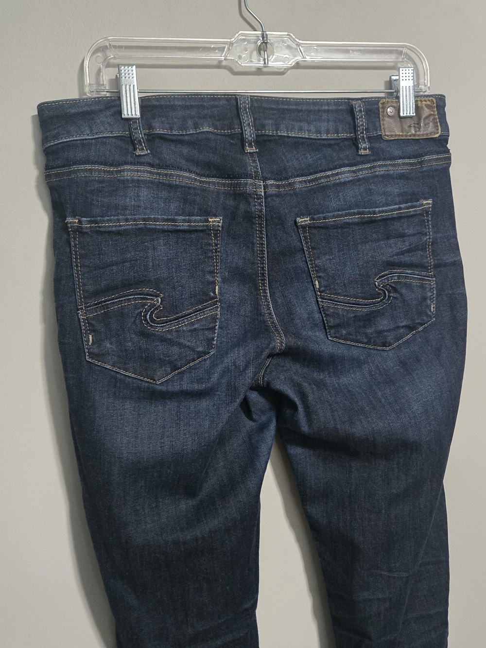 Silver Jeans Aiko 31 Women's Skinny Jeans in Dark Blue Wash